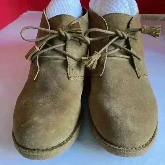 Lucky Brand women’s Eberline suede shoes - Picture 4 of 9